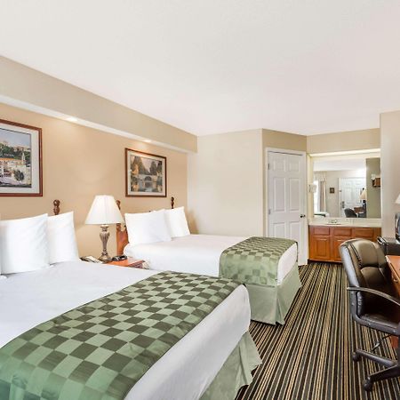 Super 8 By Wyndham Orangeburg North Exterior foto