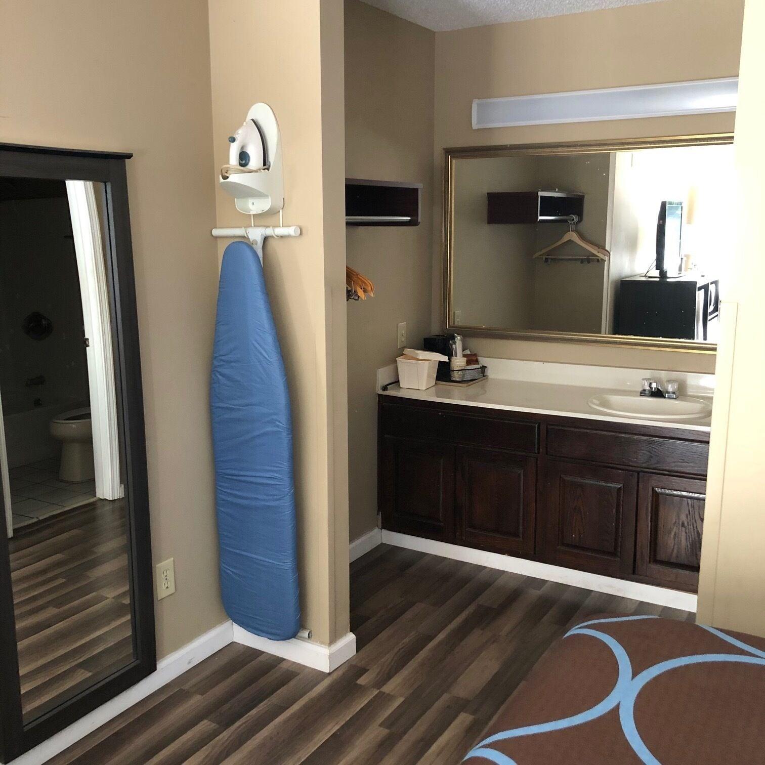 Super 8 By Wyndham Orangeburg North Exterior foto