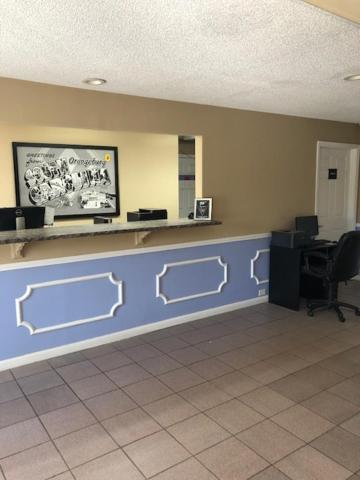 Super 8 By Wyndham Orangeburg North Exterior foto