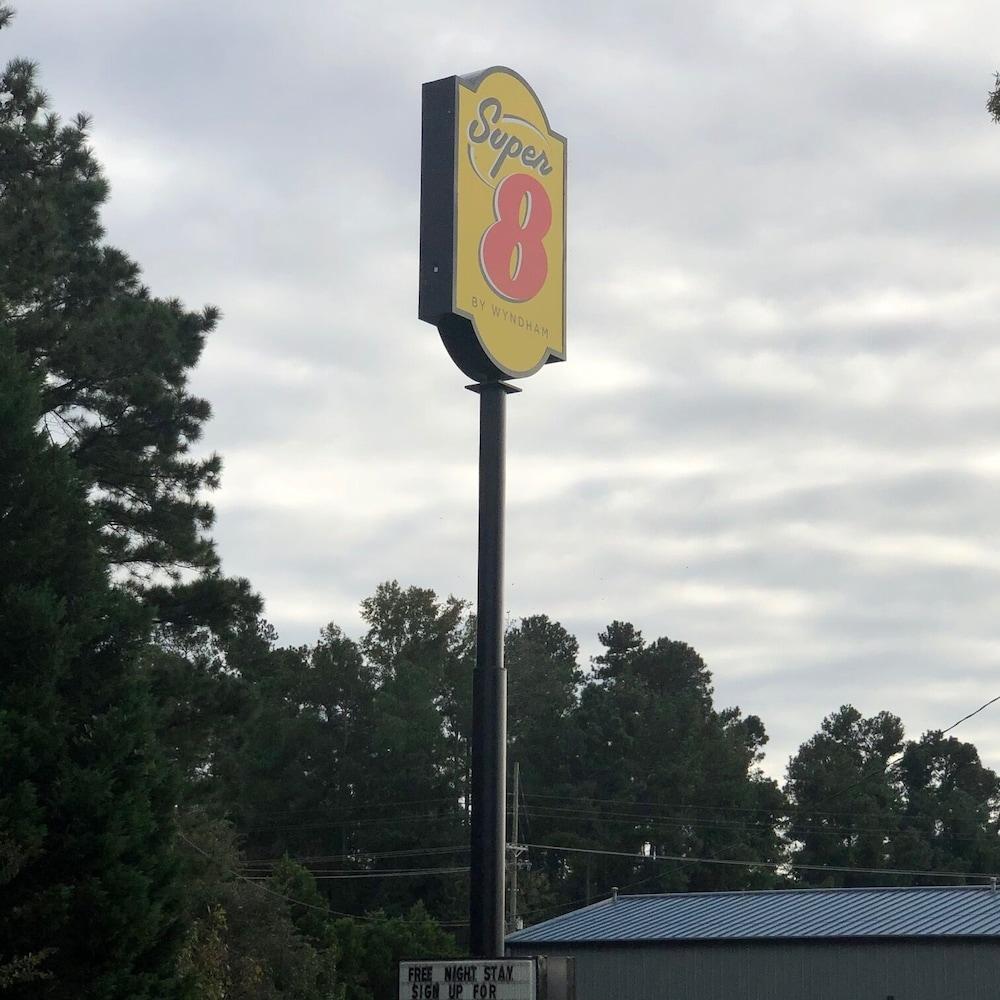 Super 8 By Wyndham Orangeburg North Exterior foto