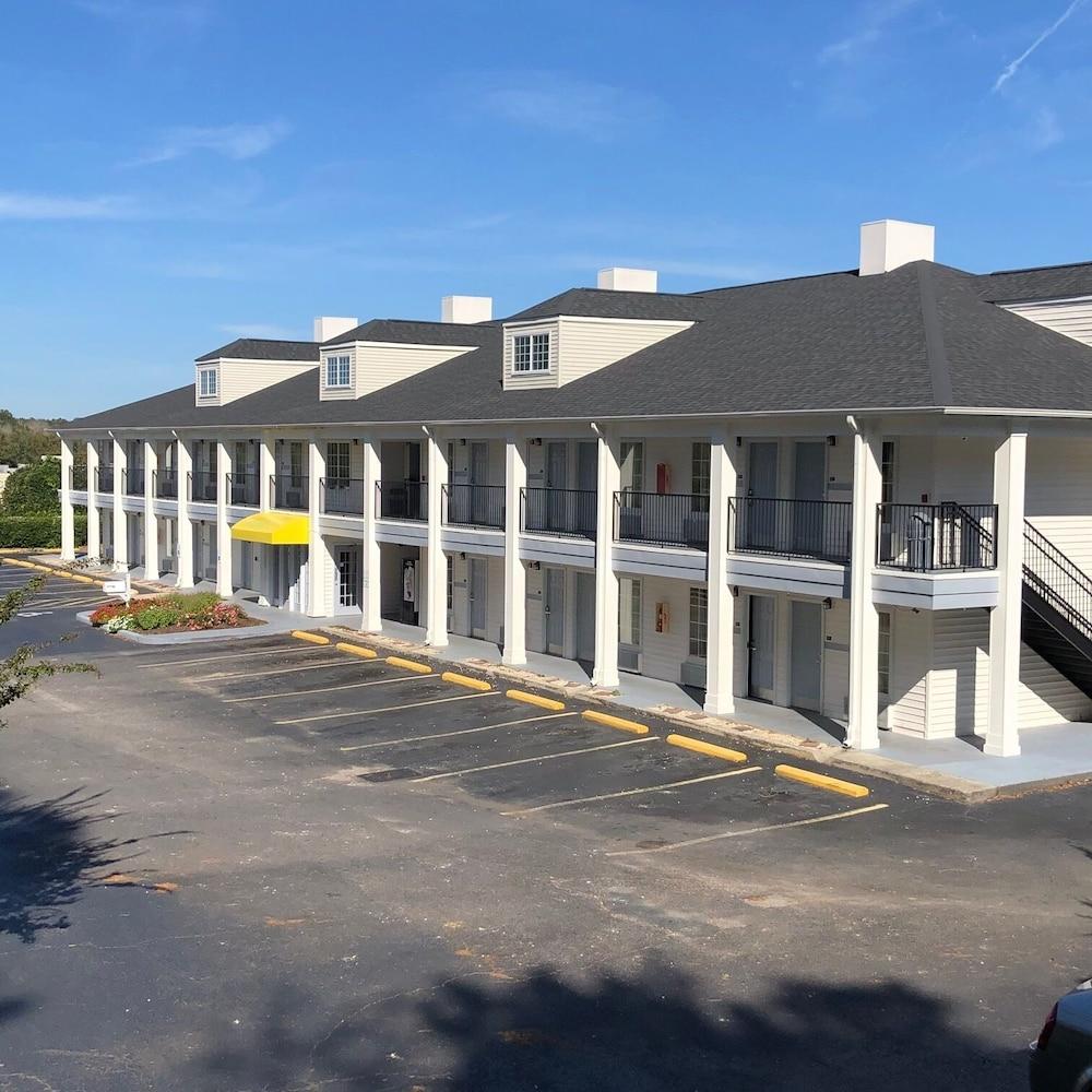 Super 8 By Wyndham Orangeburg North Exterior foto