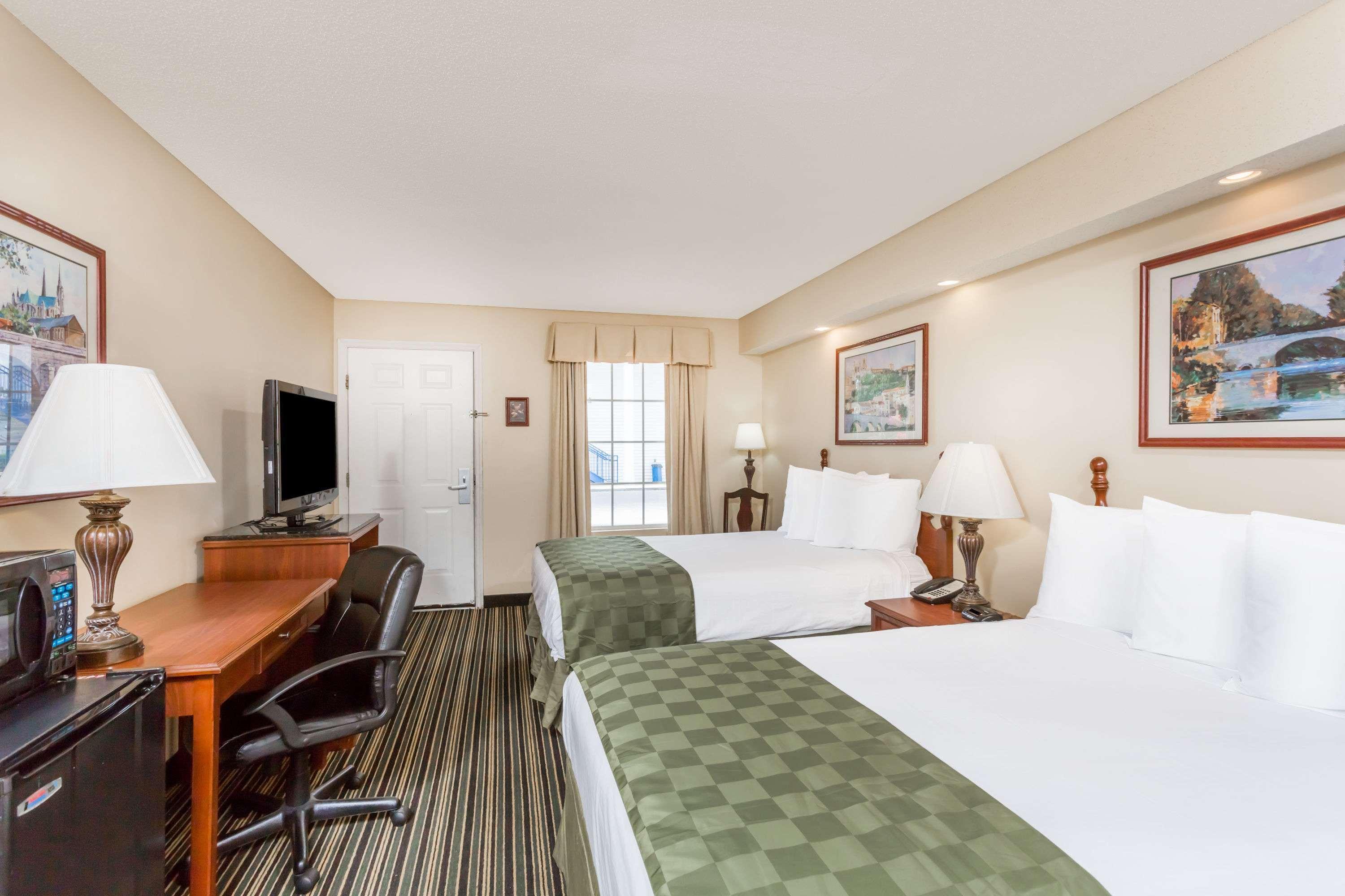 Super 8 By Wyndham Orangeburg North Exterior foto