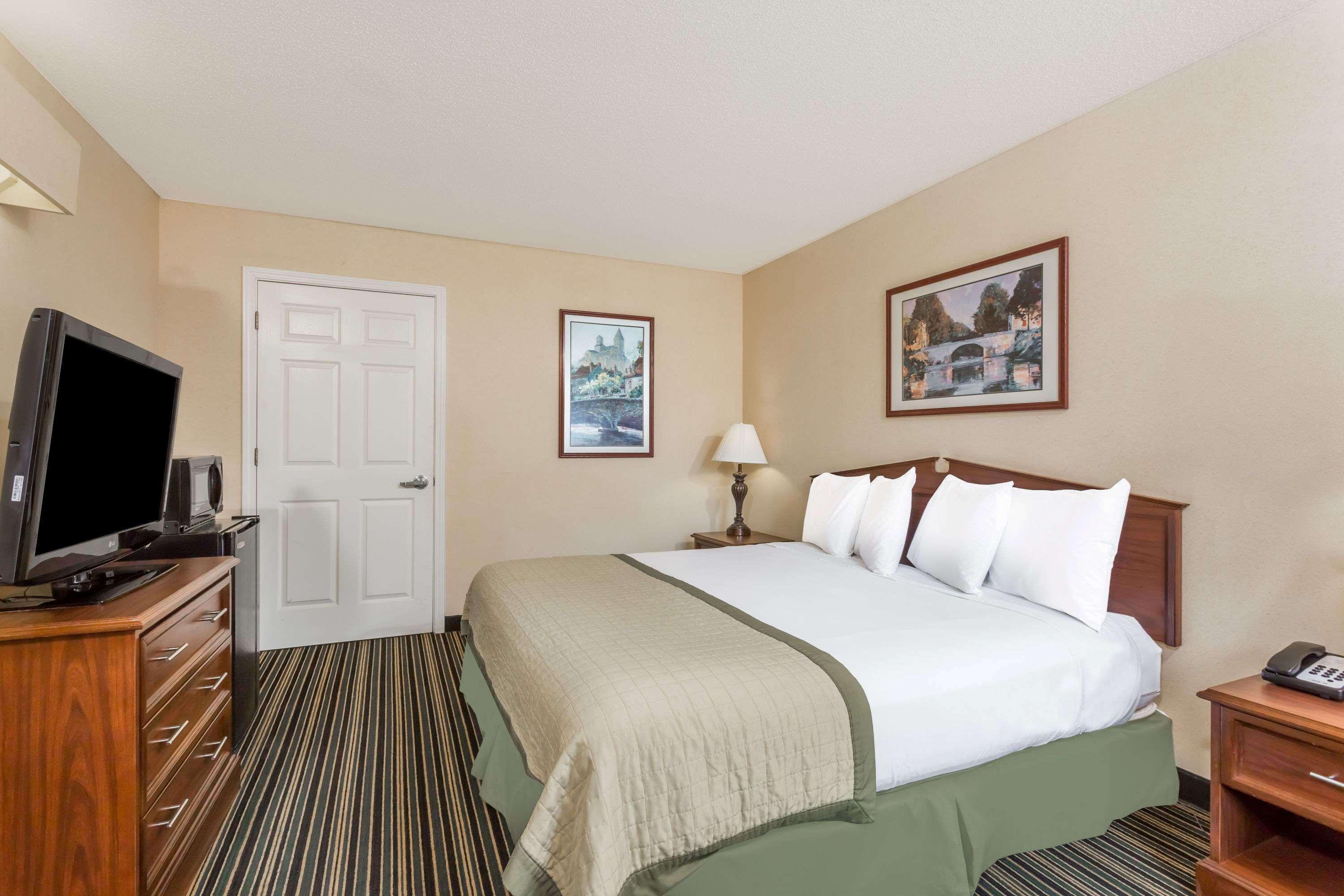 Super 8 By Wyndham Orangeburg North Exterior foto