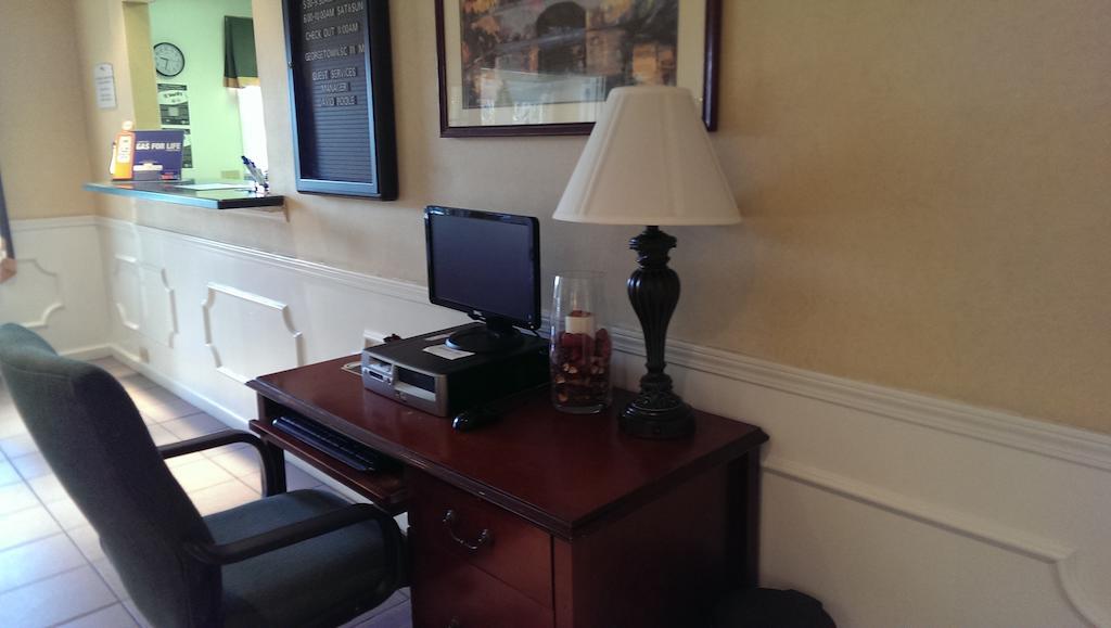 Super 8 By Wyndham Orangeburg North Exterior foto